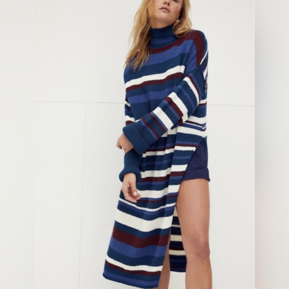 NWOT Free People Beach Atlas Sweater Pullover in Blue
